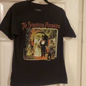 Hot Topic Black Smashing Pumpkins Halloween Tee